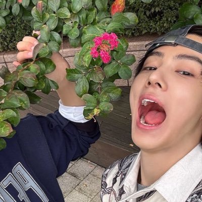 chaerieunn's profile picture. yo amando a seonghyeon y a mi vida entera @robpapitas 💓