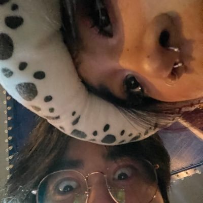 ayaxowo's profile picture. 22 | among us luvr | 🍉