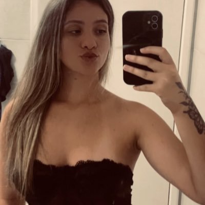 AgulhareMaria's profile picture. 