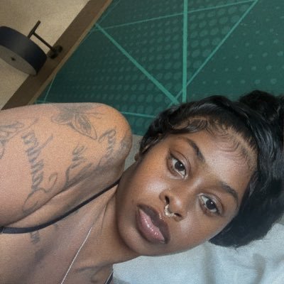 cherrysexyass1's profile picture. 