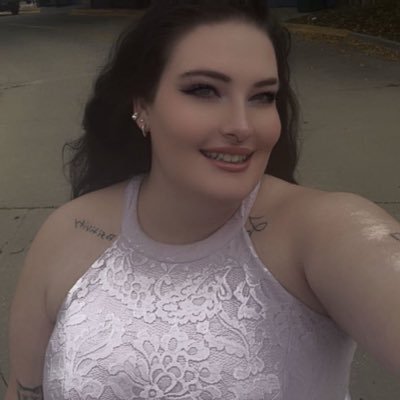 captaiin96's profile picture. 🔪feral w/ a side of god complex🔥 steelers football. penguins hockey.💛🖤 ☆ #𝟣 𝒟𝑒𝓃𝒾𝓈𝑒 𝒮𝓉𝒶𝓃 ☆ epic creator code: captaiin :) 10.16.21🫶🏻