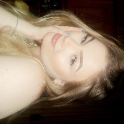 GLlCOSE's profile picture. Born to see art in existence