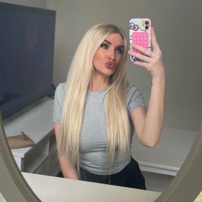 EstasiaSnow's profile picture. ≽^• ˕ • ྀི≼ Bratty, blue eyed blonde 🤍 No nudity 💋 Tribute minimum: $25. Beemit: estasia