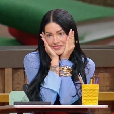 mykacomenta's profile picture. falando bobagens.