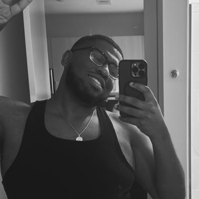 ZeekThaGre8's profile picture. DFW |🏳️‍🌈| 🐝