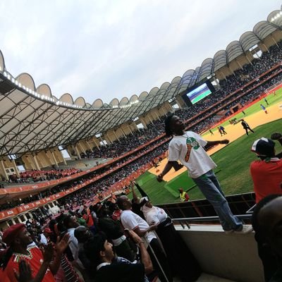 Langi_kekk's profile picture. Creative mind. Strategic thinker. Always building something bold.