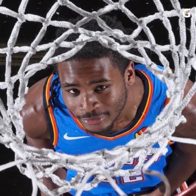 Max1ly's profile picture. 