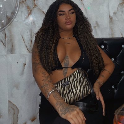 tooledogii2_'s profile picture. tenho um pai que sempre me aponta a melhor direção..📿🏹💚 (eterno safadão 💔😭🏴) 17/04/2025🥀🖤