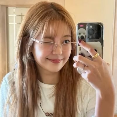 _san_sang_ee's profile picture. ⒶⓉⒺⒺⓏ | ⒾⓉⓏⓎ | ⓍⒾⓀⒺⓇⓈ | &ⓉⒺⒶⓂ