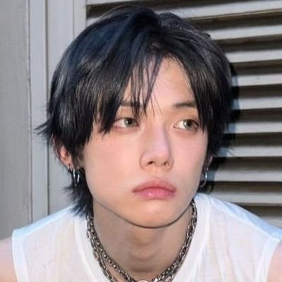 trivia_melan's profile picture. army | moa | future's gonna be ok 𖤐⭒๋࣭ ⭑♥️