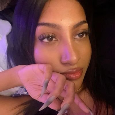 Lanra's profile picture. notivum 86th issue: galchester hot glam on la revista.