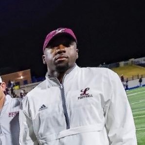 Yunglacc10's profile picture. Father/Coach