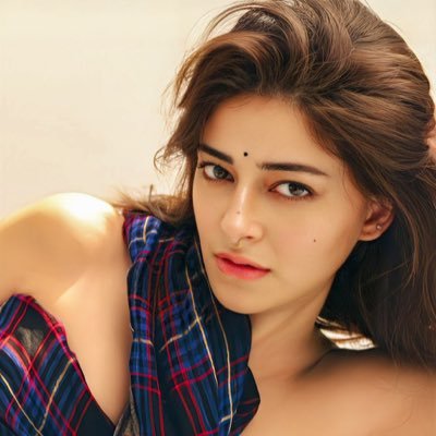 therow466's profile picture. 