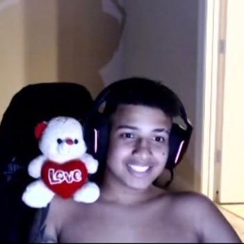 yanxnz's profile picture. Professional @RocketLeague player on @FURIA 21y 🇧🇷