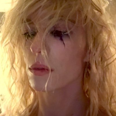 lililil0od's profile picture. ggggg