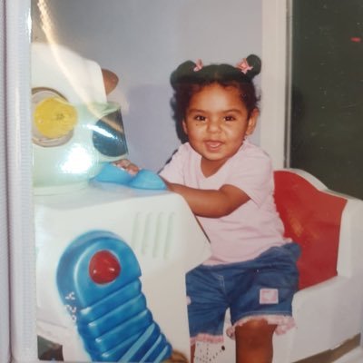 M27yx_'s profile picture. الحمدالله الذي أبعدنا عن دروب لا تُليق بنا🦋✨