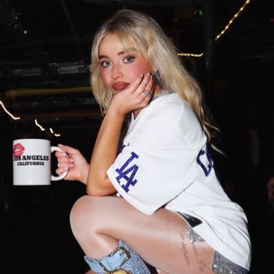 chrisburgh's profile picture. @steelers @lakers @umich @pirates @penguins