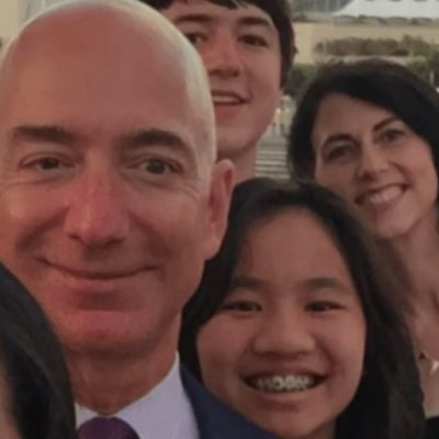 zunnorainshah's profile picture. Building @ManasikCare; a mental health app. 
Software engineer, turned startup builder. 👨🏻‍💻
Sharing raw wins & fails.
 
DM for collabs 📩