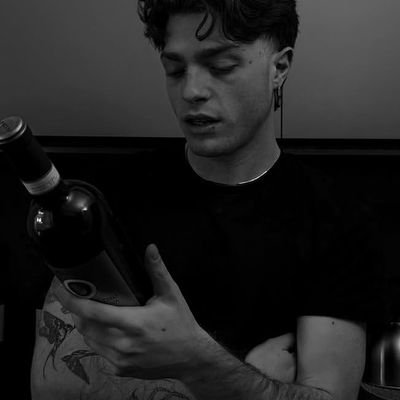 vitale11d's profile picture. 𝑺𝒑𝒊𝒓𝒊𝒕𝒖𝒂𝒍 𝑮𝒂𝒏𝒈𝒔𝒕𝒆𝒓 @damonzinho11