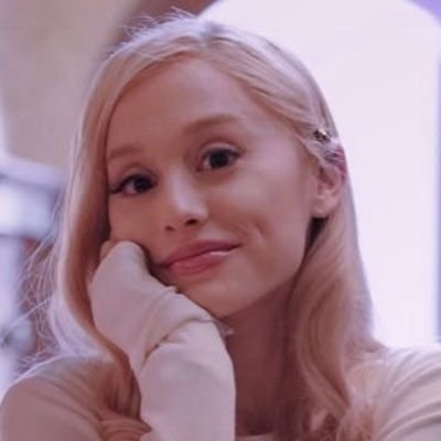 xoxoShadowfan02's profile picture. 🎵 let’s have a celebration the Glinda way! 🎵