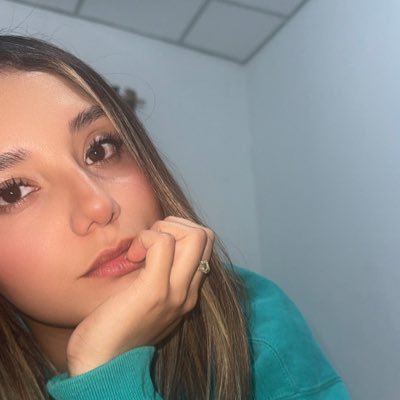 sharoncaal's profile picture. 11:11