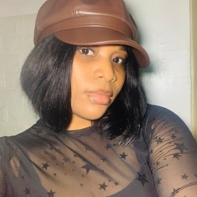 Rianify_M's profile picture. Junior Product Manager | Health content writer/marketer | I share what I learn… and rant sometimes | Music makes everything better🎧🫂