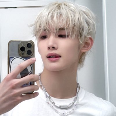 i4mnhoz's profile picture. ( 🇪🇸 ) EAO / UMA / 🇰🇷 경기대학교 💭 : 24/7# 리노 ¡! # 𝘁𝗶𝗻𝘆. 💬 朝倉 穣 ♡ 𝗌𝖼𝖾𝗇𝗍 ﹙ 𝒐𝒇 ﹚ 𝗅𝗈𝗏𝖾.