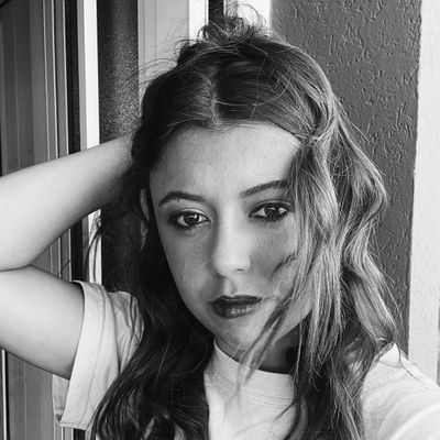 loligamboa3's profile picture. ⛹️🤸📚 - ❤️🖤