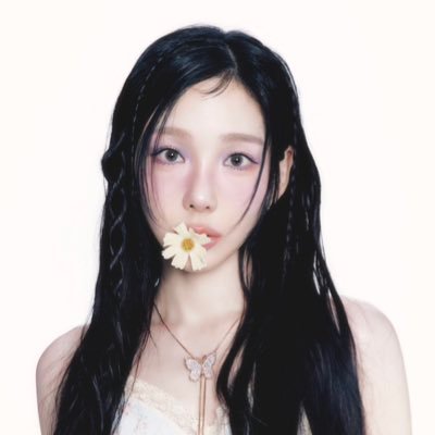 gemyeonfive22's profile picture. 