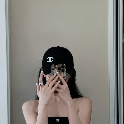 zflsb3's profile picture. What others say to you and what they do can never determine what kind of person you are. What you say to others can determine what kind of person you are.🍹