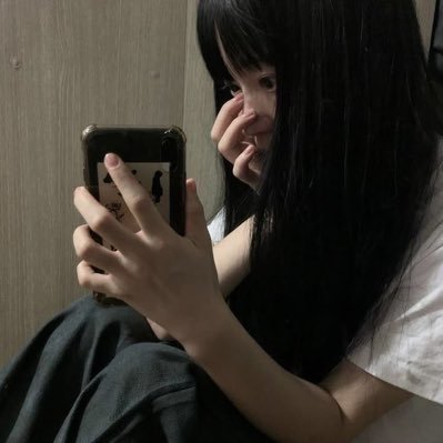 niarthgindim's profile picture. ชีวิตแม่งเหี้ยว่ะ