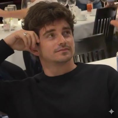 harshvibesss's profile picture. @ManUtd @ScuderiaFerrari @HKane @imVkohli