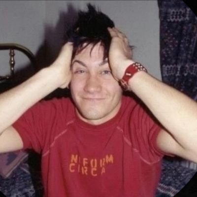 amulwlu's profile picture. 🖤🌒
p!rnst☆r