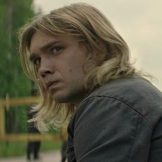 appIeopie's profile picture. *kills myself for fun*