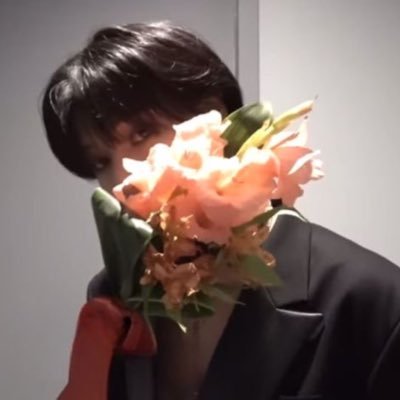 tearinmyvante's profile picture. 