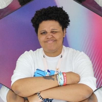 ashurvok's profile picture. 🇺🇸 🇵🇾 23, He/They | FGC Commentator, TO | Content Creator — SNARLGANG | SoCal FGC 🏖 | @BreakoutES | @Zenni_Gaming Partner 

📧 business: ashurvok@gmail.com