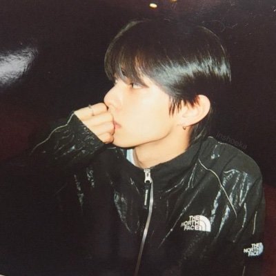 thankyouliyu's profile picture. the boy in the bubble🫧