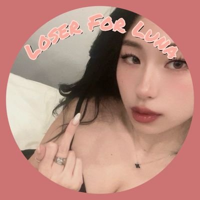 jebaited121's profile picture. M25, Loser in love with feet and worshipping Goddesses 😵‍💫
Not a finsub.
Queen @lose22luna is perfect 😍 give to her throne! https://t.co/Kiix4Ptpyo