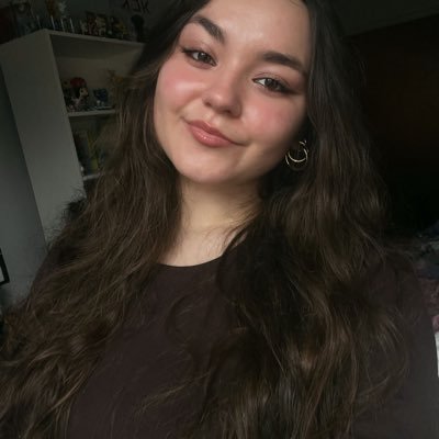 brookeelizeast's profile picture. 