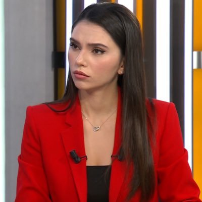 mmeryemkenan's profile picture. Sabah Notları, Küresel Görünüm, Yükselen Şirketler, @cnbceofficial | MSc Finance @marmara1883