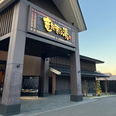 cs0050's profile picture. 社交E人 歡迎擴列
財經股市研究夜露死苦
物哀 幽玄 侘寂
水竹芋 旅人蕉 天堂鳥 水蠟燭 野薑花