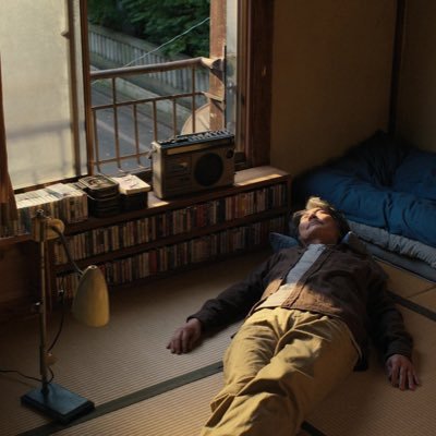 imnotjay13's profile picture. (reader) multifandom | bibliophile 📚Asexual 🏳️‍🌈 literature/movies/anime/song