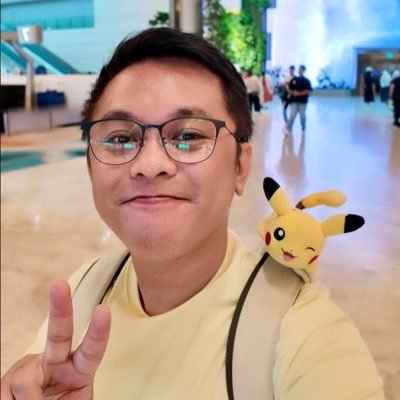 im_kaiserodz's profile picture. champorado and donuts and pain au chocolat