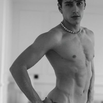 RicharAmazing's profile picture. 