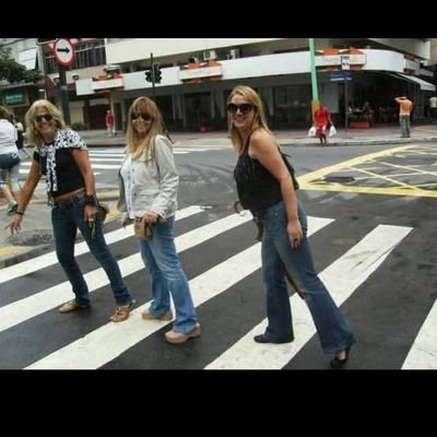 BethLulaPT's profile picture. NÃO RESPONDO NA DM 🚩
PORTO ALEGRE 🚩 ESQUERDA COM LULA🚩
🚩TENHO UM RELACIONAMENTO TÓXICO PELO BOTAFOGO🚩
AMO OS ANIMAIS 🚩AMO O MAR 😍