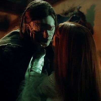 wlwfrankenstein's profile picture. cr: frankenstein by mary shelley & last night at the telegraph club by malinda lo.