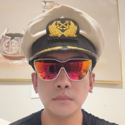 Johnchen1984911's profile picture. 