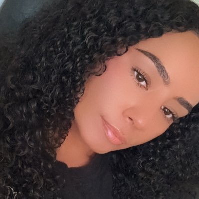 missodessa's profile picture. I make things with my hands // https://t.co/tqpfAAOJoO Portfolio & Art prints ⬂