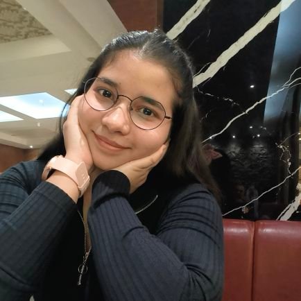 JuveriaRasool's profile picture. dev @onchainlens | Certified dad joke distributor