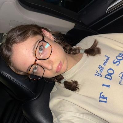 AuroraHugh24370's profile picture. 